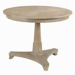 Бежевый обеденный стол из массива дуба “Парма”