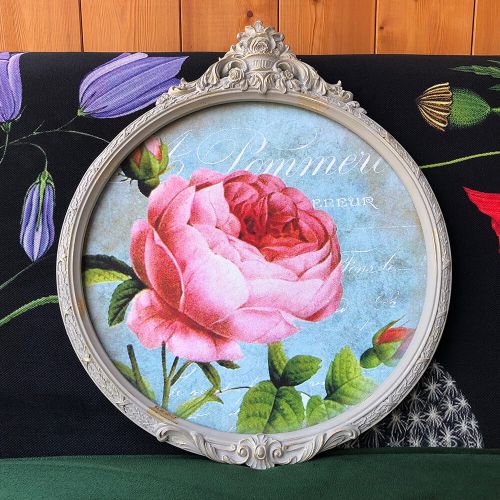 Репродукция на холсте «Мускоза» (версия 2) в раме «Изабель»