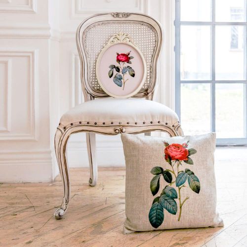 Интерьерная подушка «Цветочный ноктюрн», версия 8