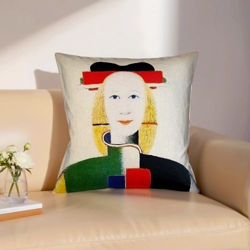 Арт-подушка «Девушка с гребнем в волосах»