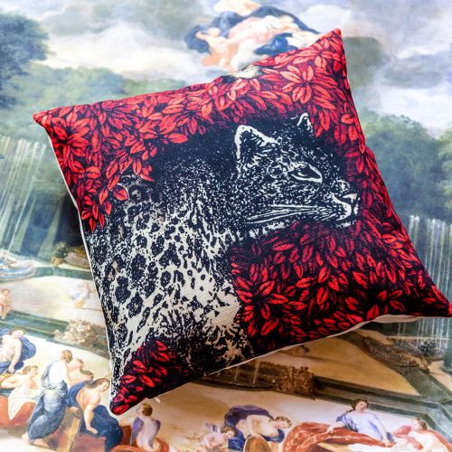 Интерьерная подушка «Два друга»