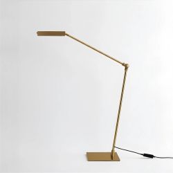 Золотая настольная лампа “Уве”