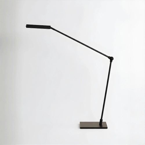 Черная настольная лампа “Уве”