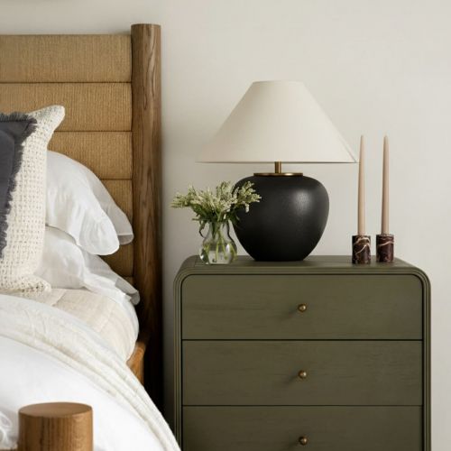 Черная настольная лампа “Ноэл”