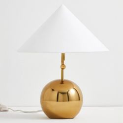 Золотистая лампа “Шанталь” с белым конусным абажуром