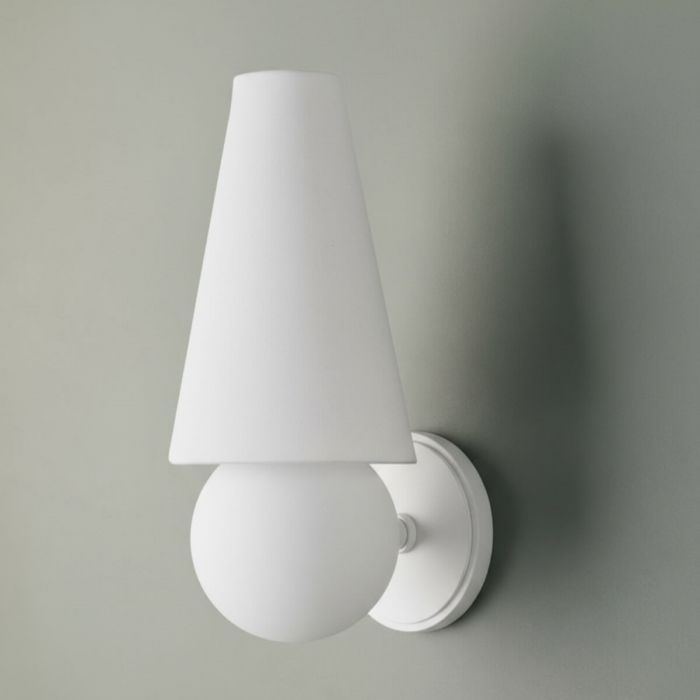 Белое бра “Дрю” с конусным плафоном