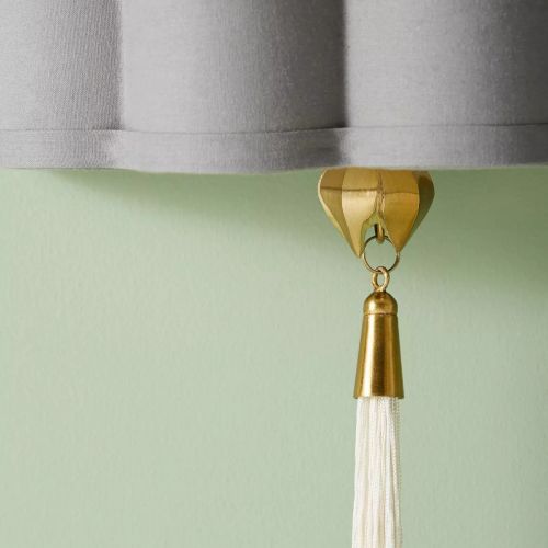 Бра с белой кисточкой “Тампа”