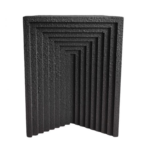 Чёрный приставной столик “Кносс”