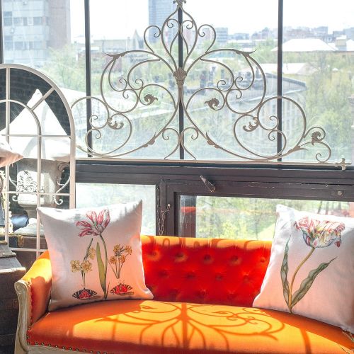 Интерьерная подушка «Ботаническое барокко», версия 7