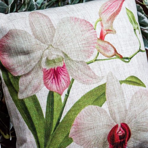 Интерьерная подушка «Цветочный перфоманс», версия 11