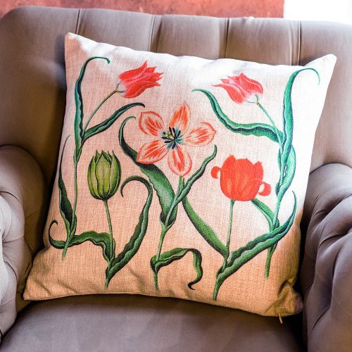 Интерьерная подушка «Цветочный перфоманс», версия 12