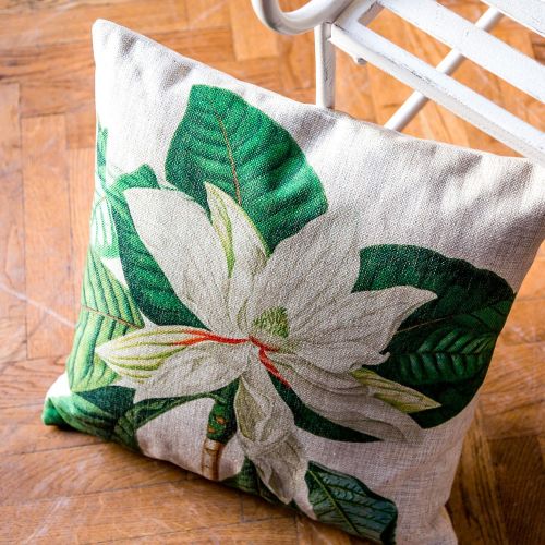 Интерьерная подушка «Цветочный перфоманс», версия 5