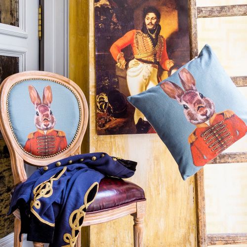 Декоративная подушка «Мистер Давыдофф»