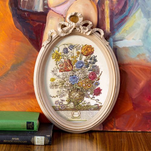 Репродукция на холсте «12 месяцев цветения», версия Март, в раме «Бернадетт»